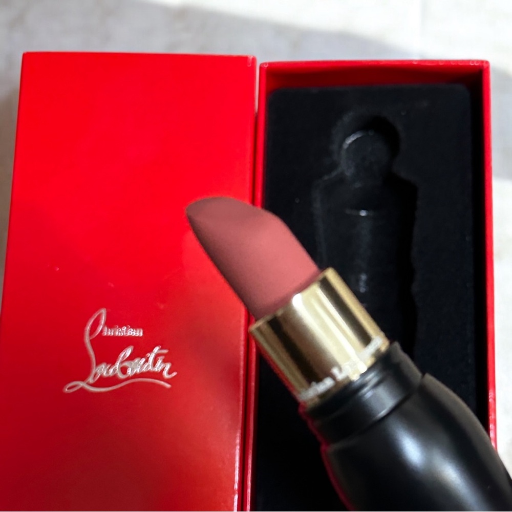 Luxurious Christian Louboutin Bare Rococotte 013 Nude Full Size Lipstick
